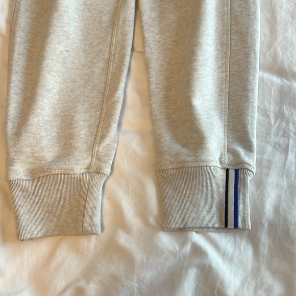 Kit & Ace white heathered jogger small NWOT - Picture 5 of 11
